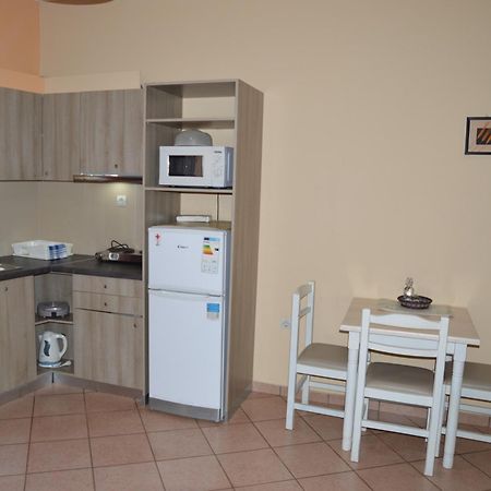 Melia Studios Kato Daratso Luaran gambar