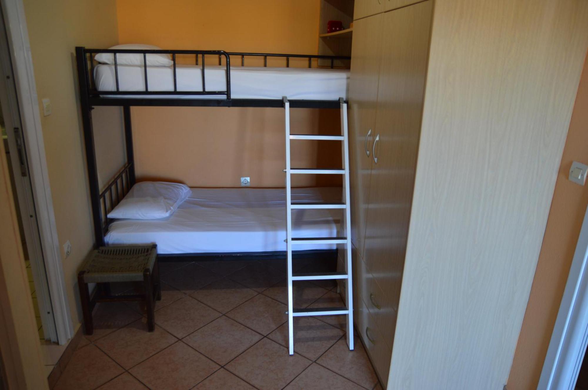Melia Studios Kato Daratso Luaran gambar