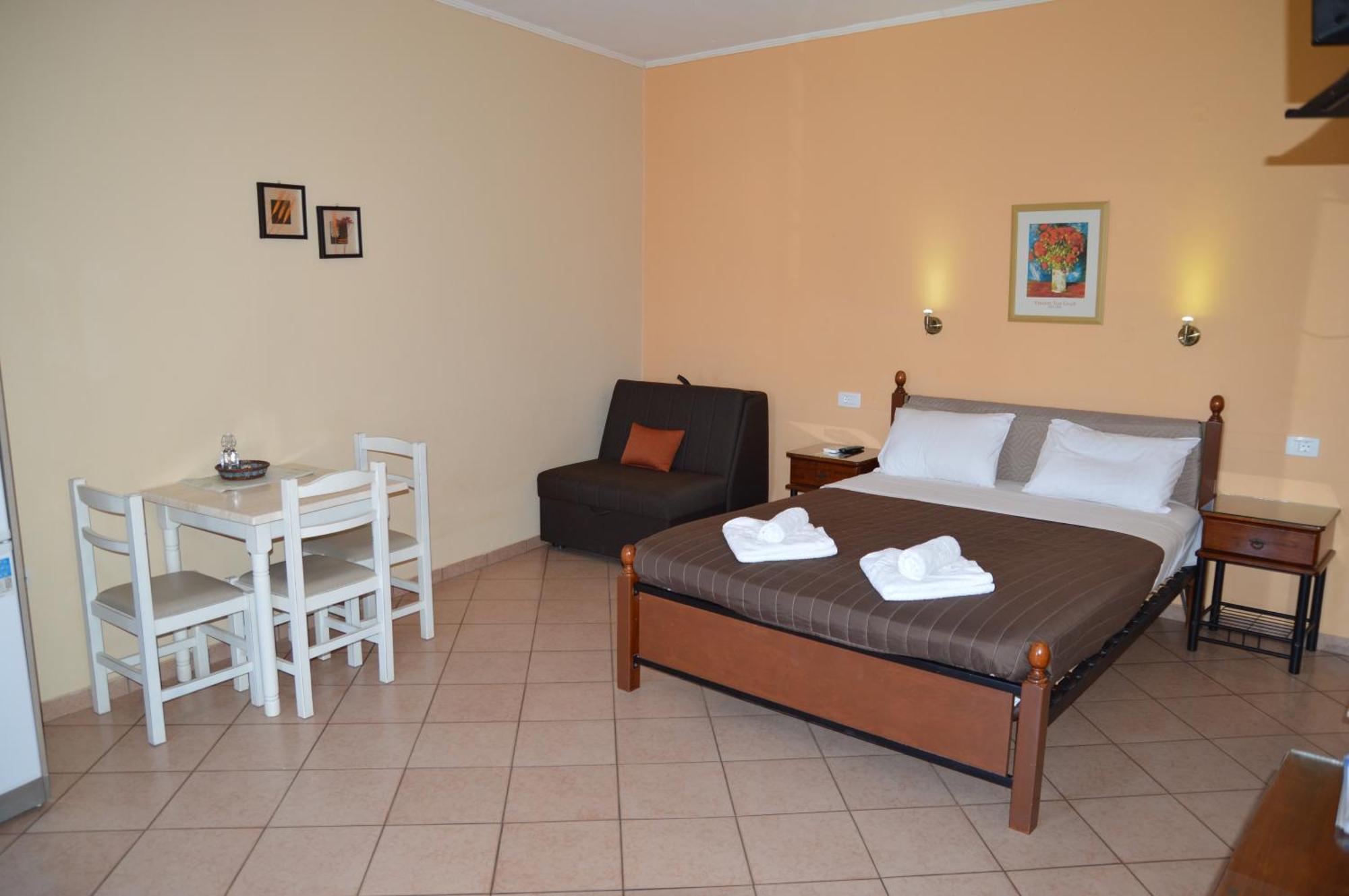 Melia Studios Kato Daratso Luaran gambar