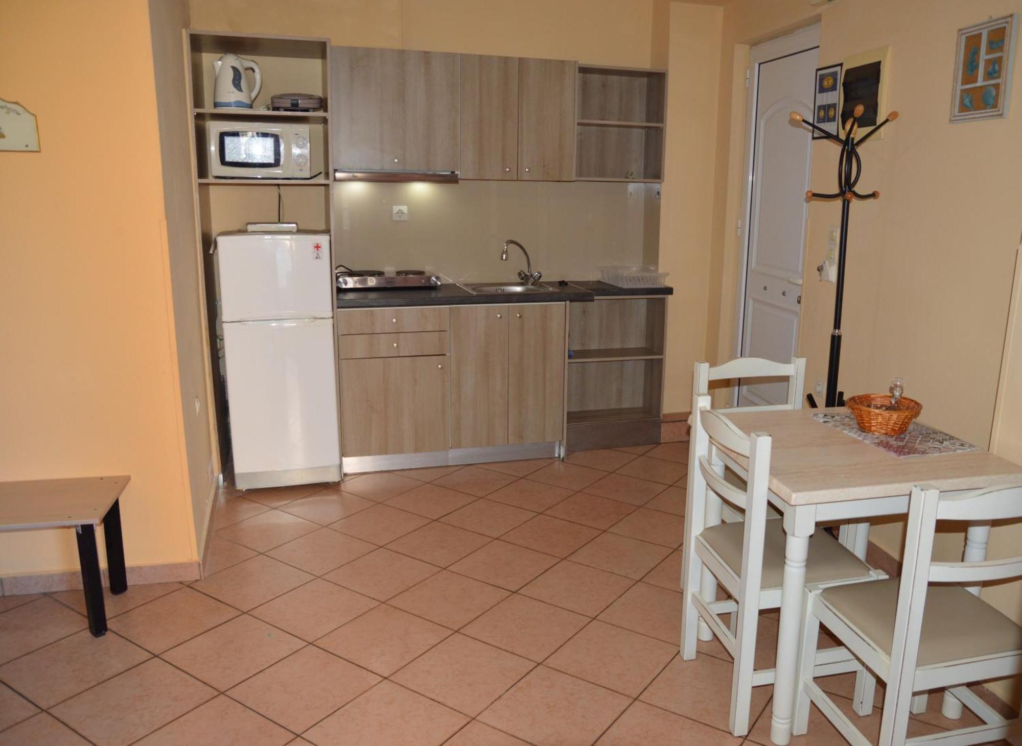 Melia Studios Kato Daratso Luaran gambar