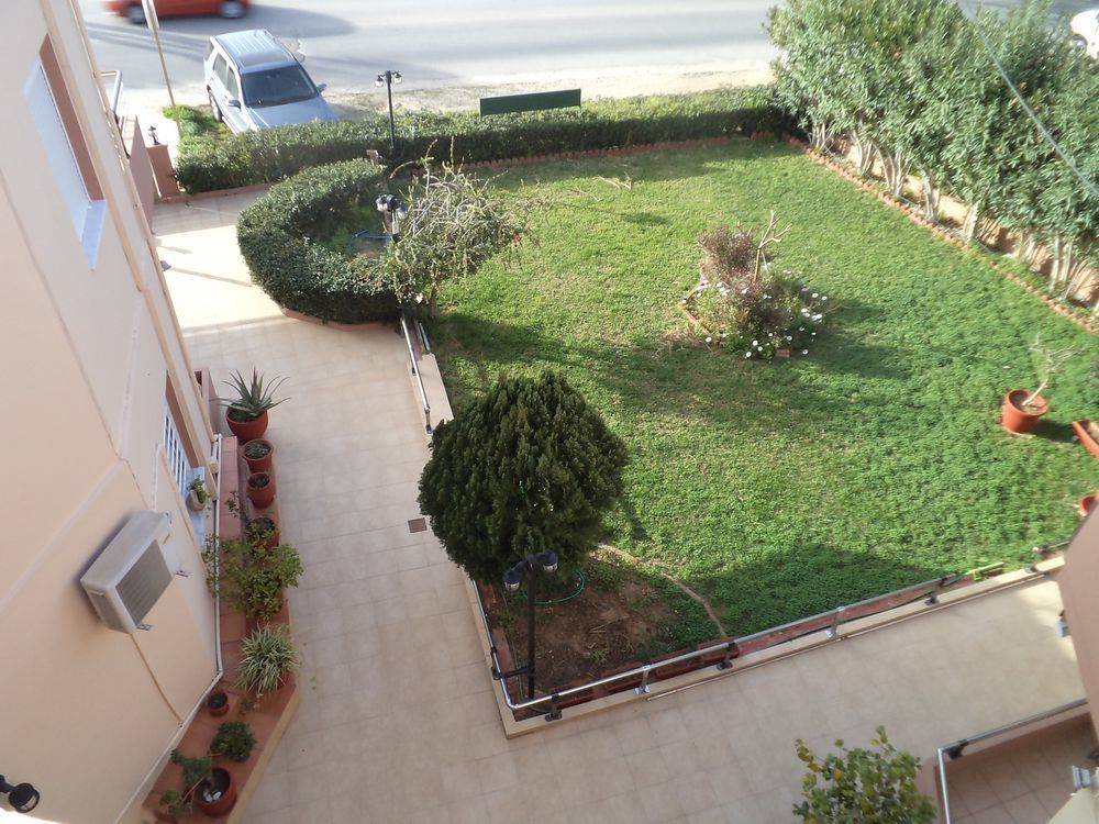 Melia Studios Kato Daratso Luaran gambar